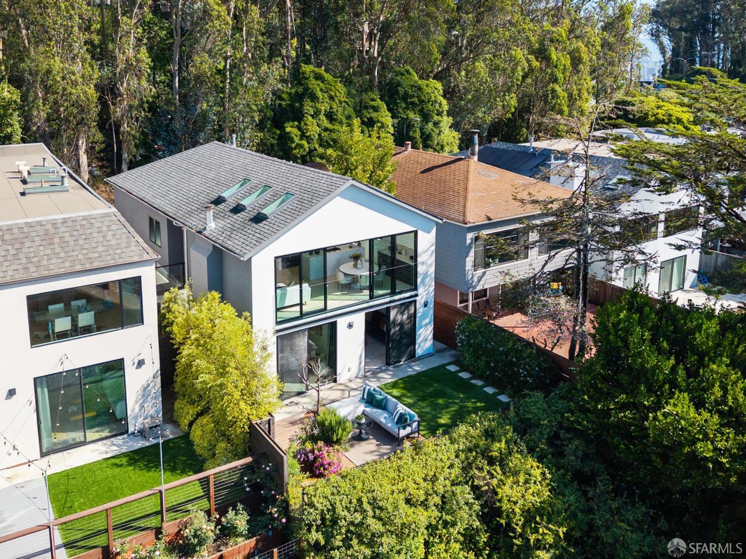 Detail Gallery Image 77 of 88 For 39 Christopher Dr, San Francisco,  CA 94131 - 5 Beds | 4 Baths