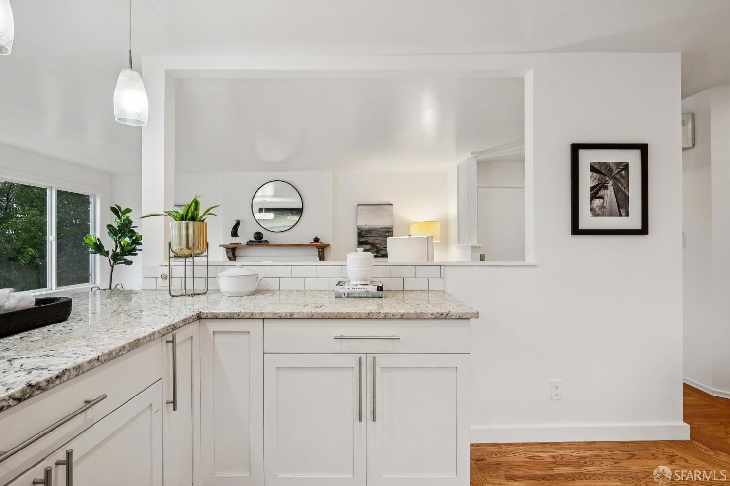 Detail Gallery Image 16 of 40 For 25 Crestmont Dr, San Francisco,  CA 94131 - 4 Beds | 3 Baths