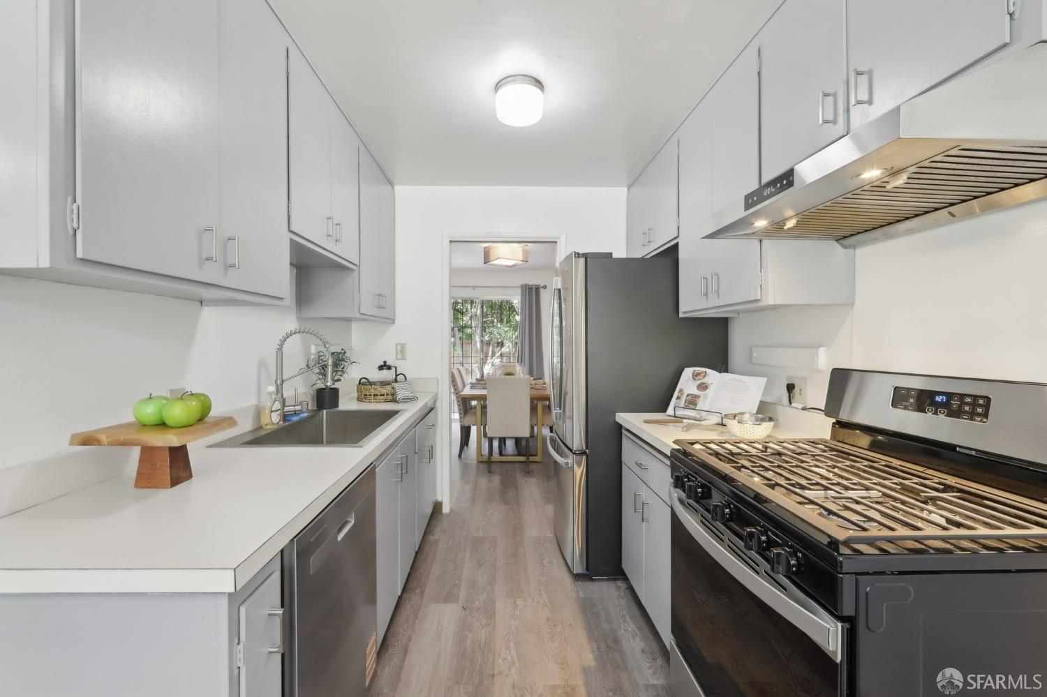 134 Albatross, San Francisco, CA, 94124