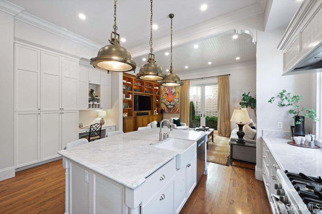 Detail Gallery Image 27 of 77 For 2700 California St, San Francisco,  CA 94115 - 6 Beds | 5/1 Baths