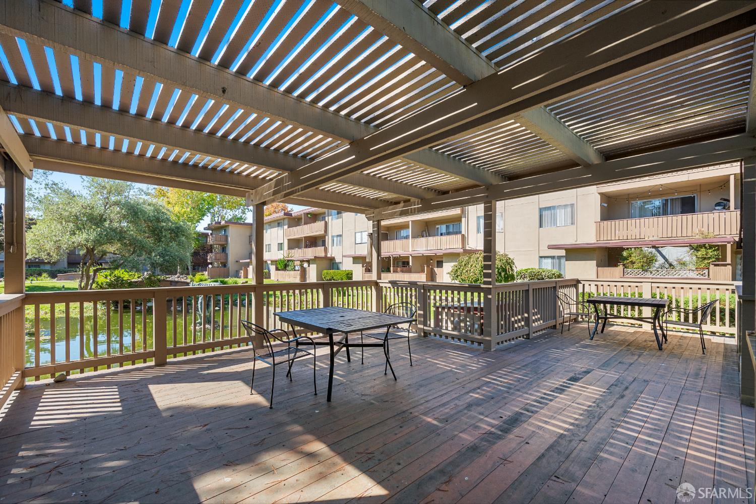 Detail Gallery Image 29 of 56 For 1327 Webster St #B210,  Alameda,  CA 94501 - 2 Beds | 1 Baths