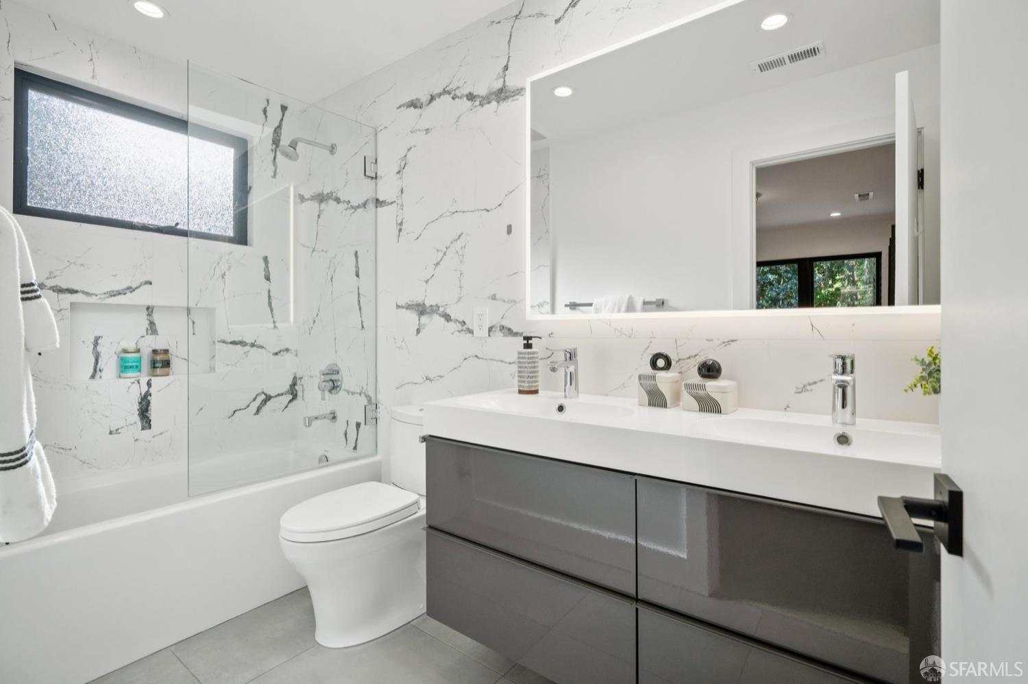 Detail Gallery Image 43 of 88 For 39 Christopher Dr, San Francisco,  CA 94131 - 5 Beds | 4 Baths