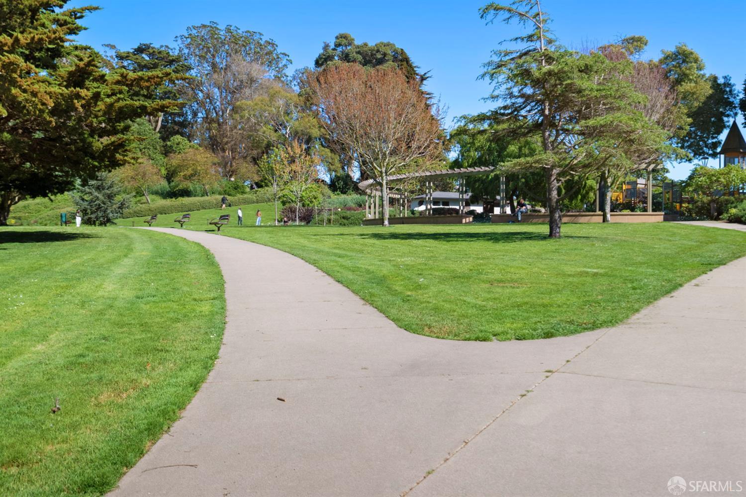 Photo #34: 426117093 Listing: Photo #34