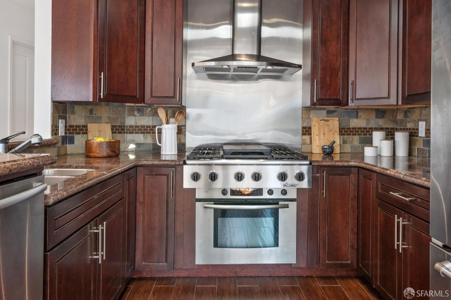 Detail Gallery Image 20 of 48 For 403 Arkansas St, San Francisco,  CA 94107 - 2 Beds | 2 Baths