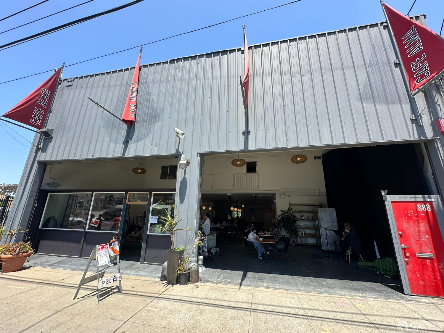 134 Albatross, San Francisco, CA, 94124