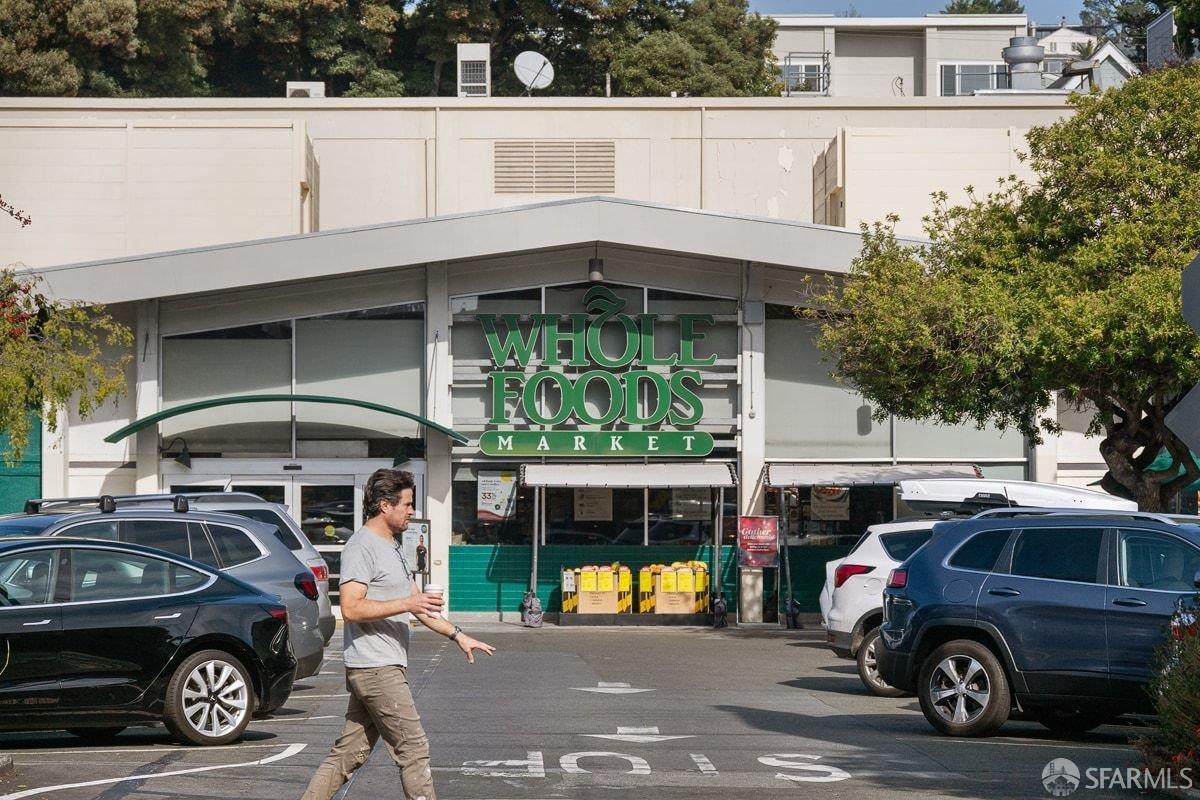 Detail Gallery Image 51 of 52 For 442 Collingwood St a,  San Francisco,  CA 94114 - 2 Beds | 1 Baths