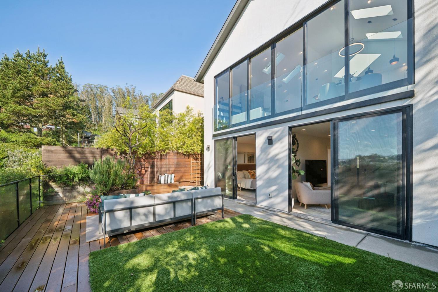 Detail Gallery Image 58 of 88 For 39 Christopher Dr, San Francisco,  CA 94131 - 5 Beds | 4 Baths