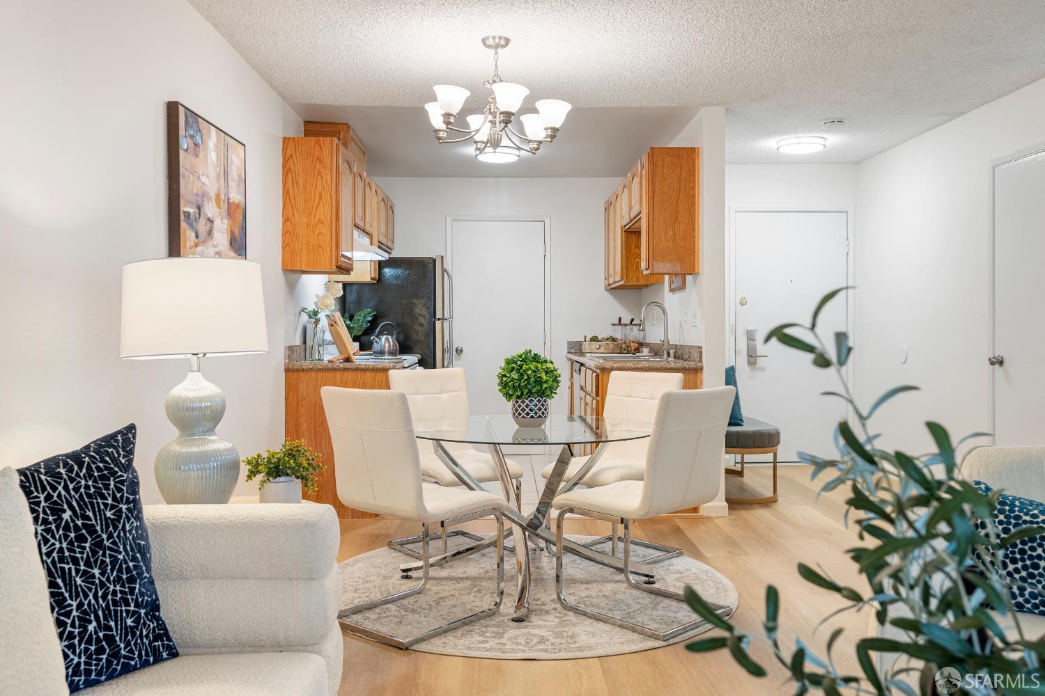 Detail Gallery Image 11 of 56 For 1327 Webster St #B210,  Alameda,  CA 94501 - 2 Beds | 1 Baths