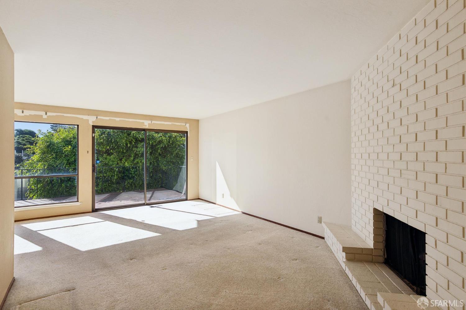 Detail Gallery Image 4 of 41 For 280 Roosevelt Way, San Francisco,  CA 94114 - – Beds | – Baths