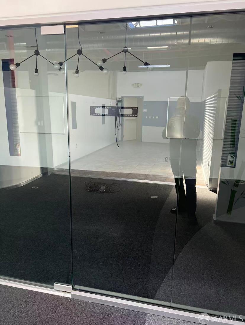 Detail Gallery Image 6 of 19 For 1118 Howard St, San Francisco,  CA 94103 - – Beds | – Baths