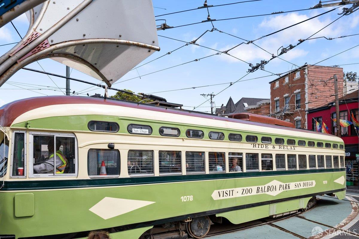 Detail Gallery Image 43 of 52 For 442 Collingwood St a,  San Francisco,  CA 94114 - 2 Beds | 1 Baths