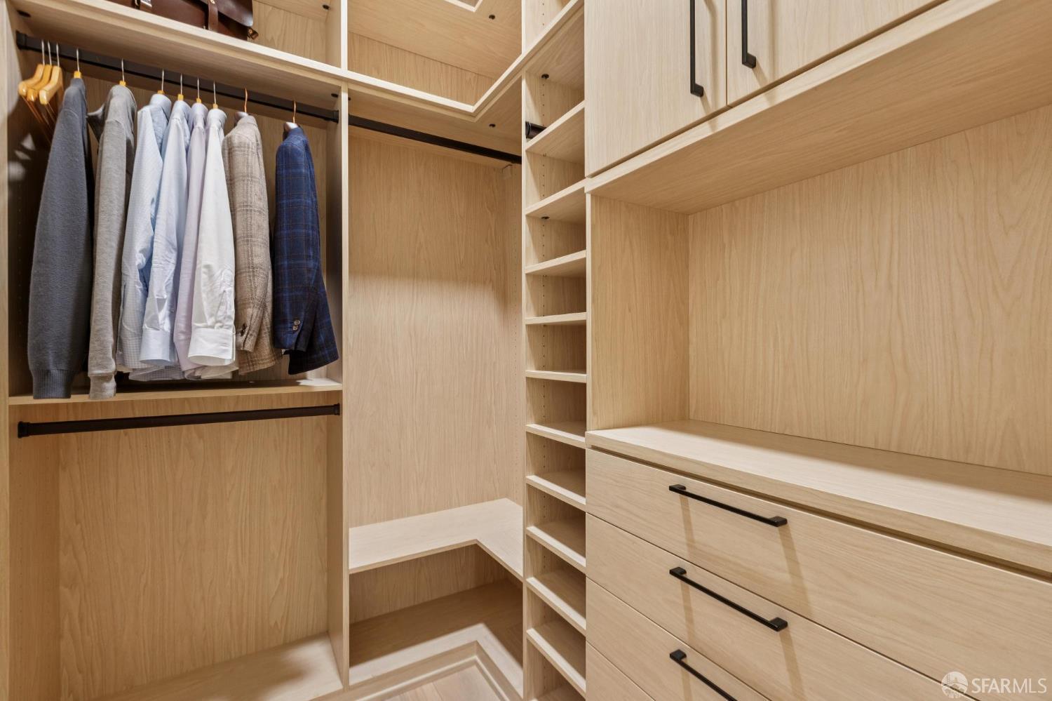 Photo #29: 426104319 Listing: Photo #29