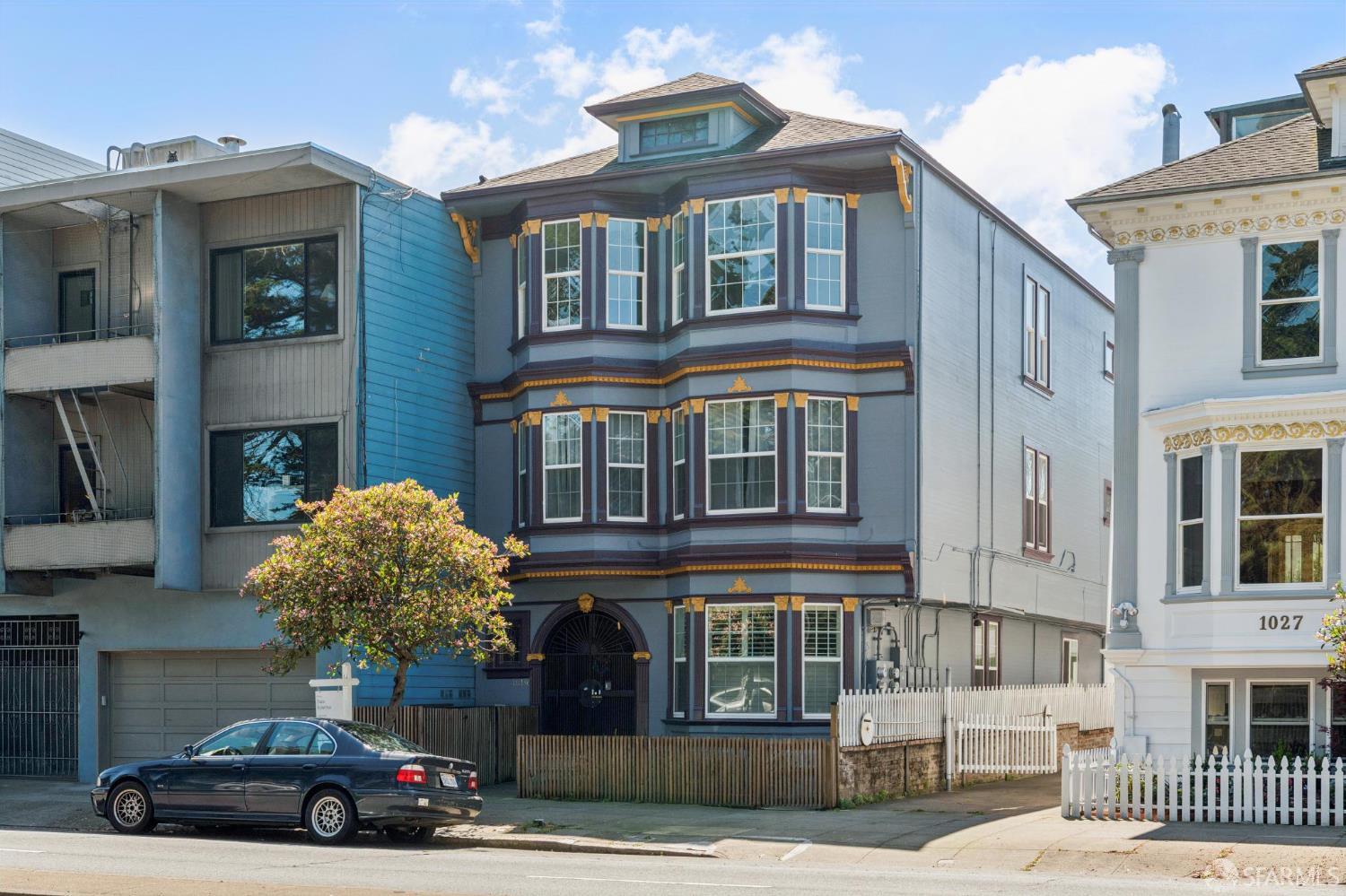 Photo #3: 425073362 Listing: Photo #3