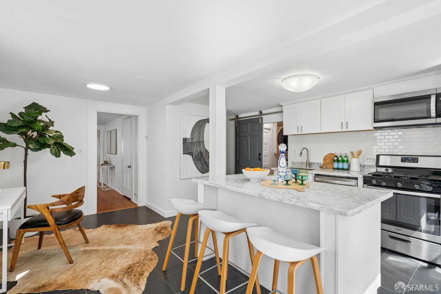 Detail Gallery Image 26 of 90 For 166 Highland Ave, San Francisco,  CA 94110 - 4 Beds | 2 Baths