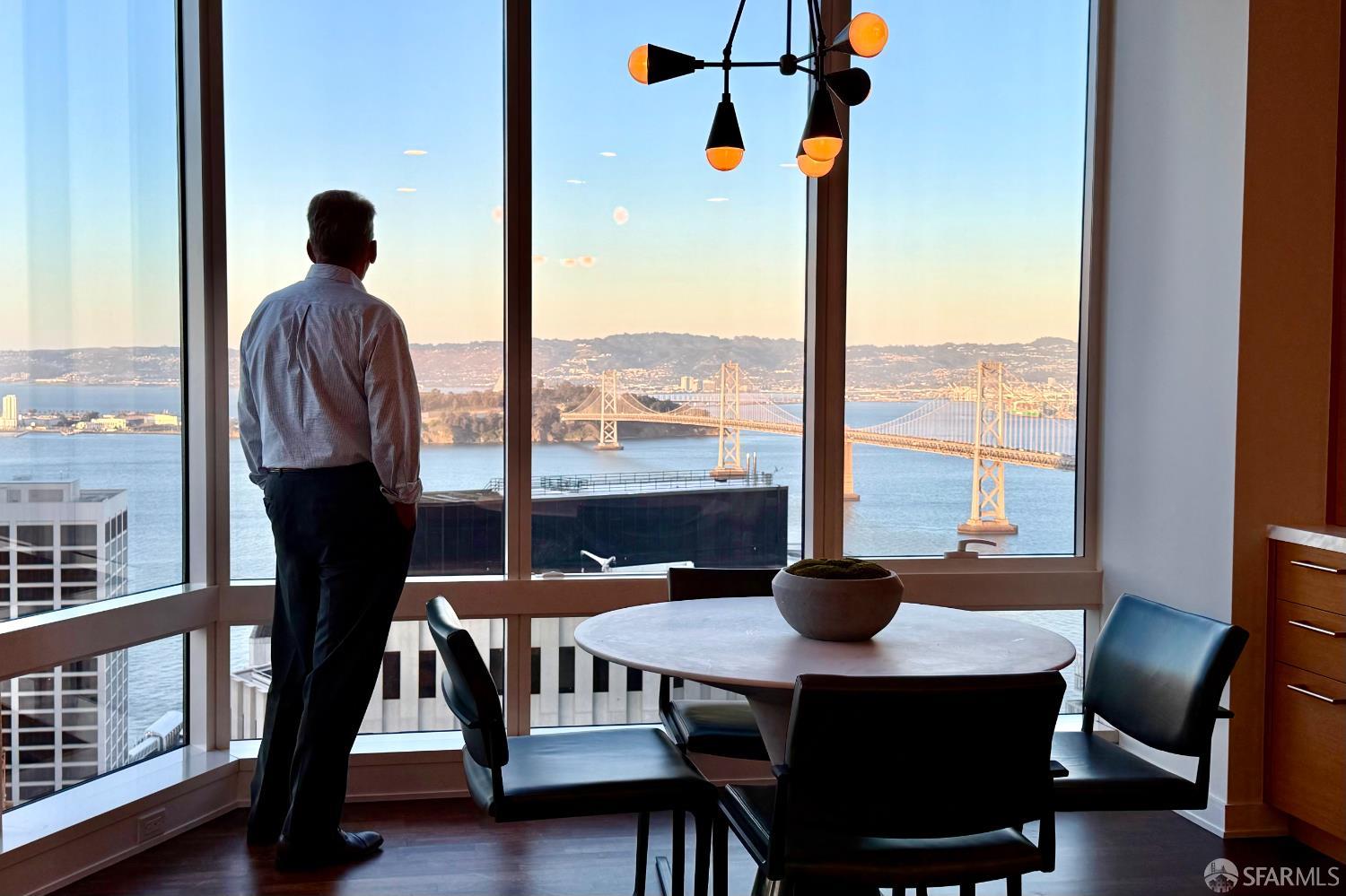 Front Image Thumbnail for SF426107975