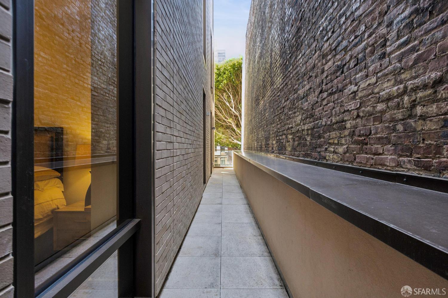 Photo #16: 426104319 Listing: Photo #16