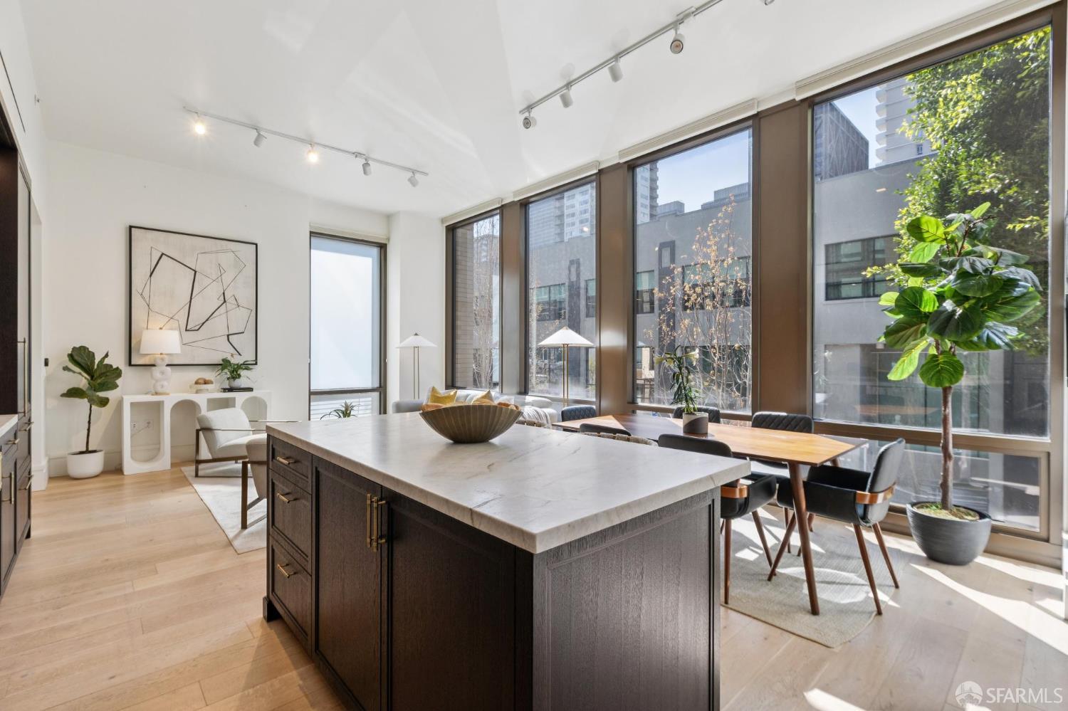 Photo #12: 426104319 Listing: Photo #12