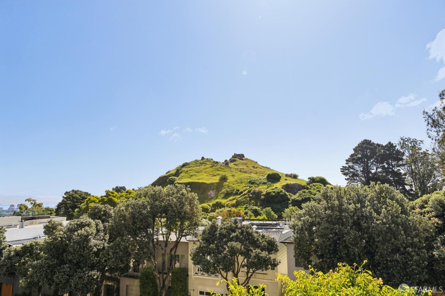 Detail Gallery Image 24 of 41 For 280 Roosevelt Way, San Francisco,  CA 94114 - – Beds | – Baths