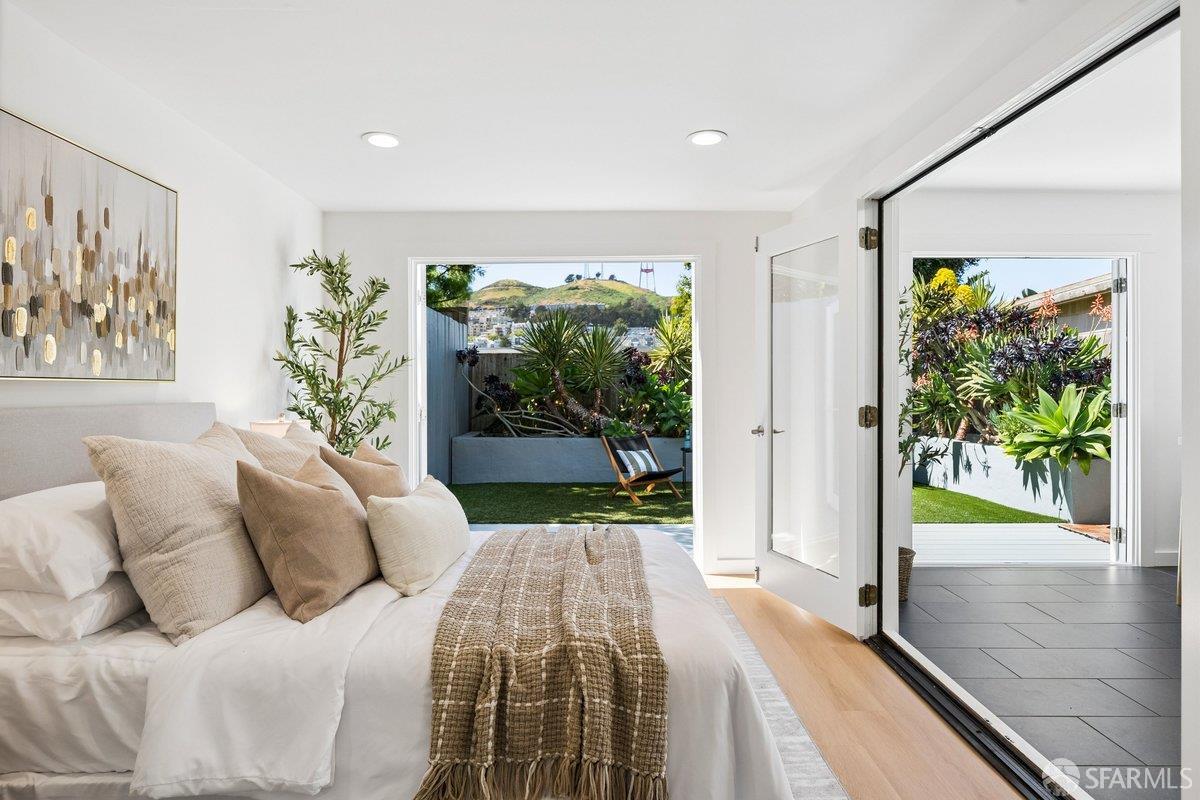 Detail Gallery Image 21 of 52 For 442 Collingwood St a,  San Francisco,  CA 94114 - 2 Beds | 1 Baths