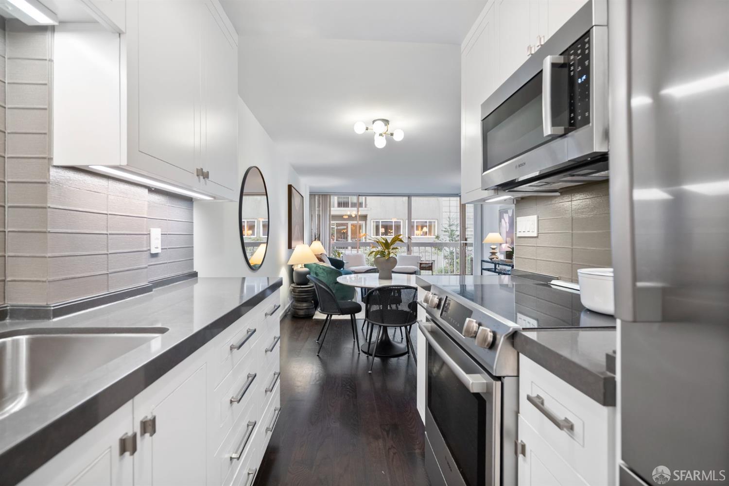 Photo #11: 426117093 Listing: Photo #11