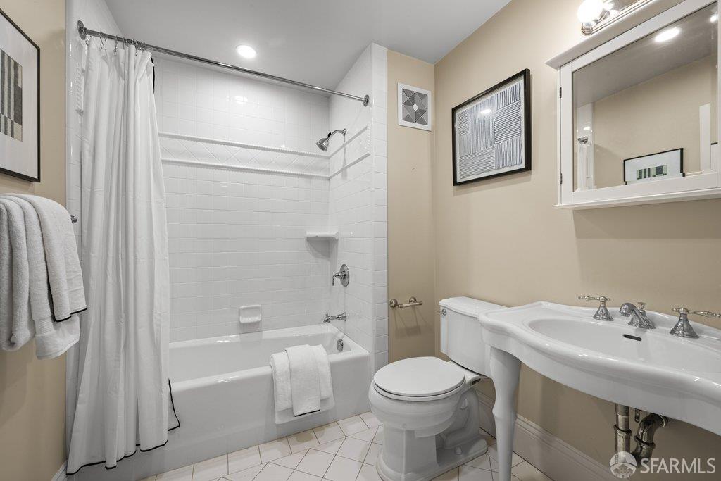 Detail Gallery Image 74 of 77 For 2700 California St, San Francisco,  CA 94115 - 6 Beds | 5/1 Baths