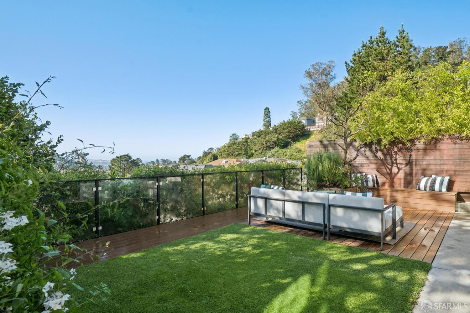 Detail Gallery Image 60 of 88 For 39 Christopher Dr, San Francisco,  CA 94131 - 5 Beds | 4 Baths