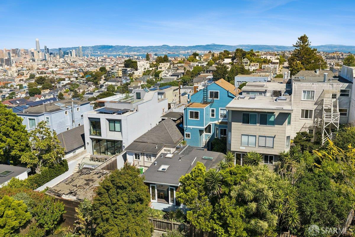 Detail Gallery Image 31 of 52 For 442 Collingwood St a,  San Francisco,  CA 94114 - 2 Beds | 1 Baths