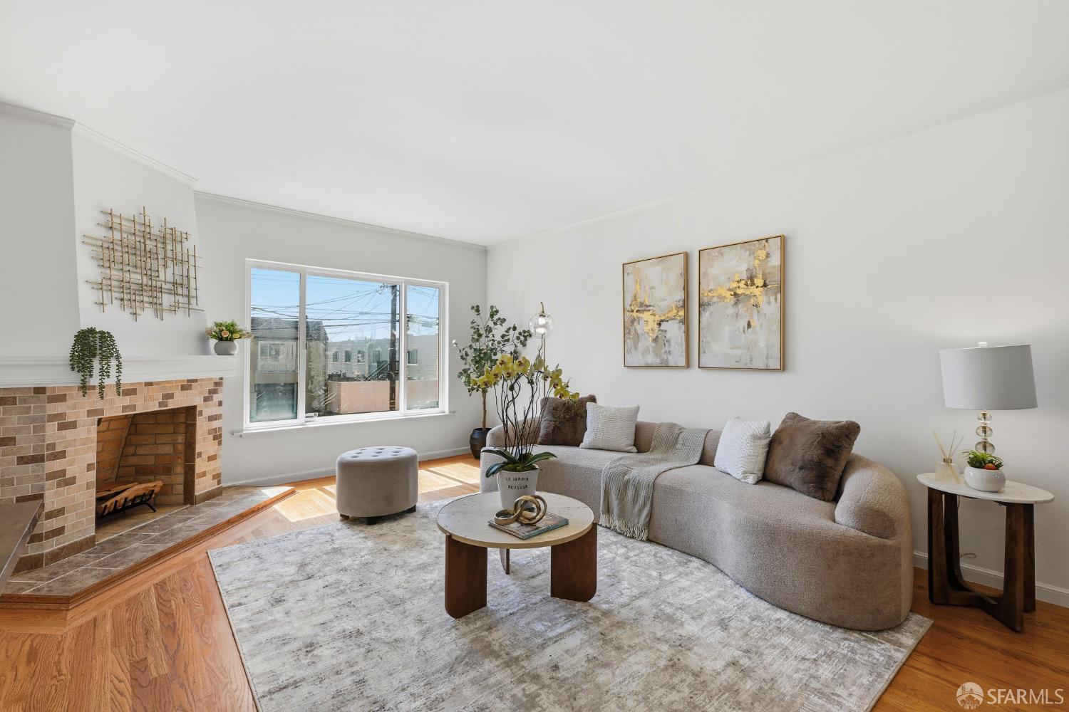 Detail Gallery Image 4 of 46 For 3626 Ulloa St, San Francisco,  CA 94116 - 3 Beds | 1/1 Baths