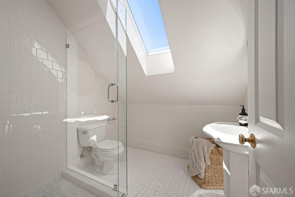 Detail Gallery Image 68 of 77 For 2700 California St, San Francisco,  CA 94115 - 6 Beds | 5/1 Baths