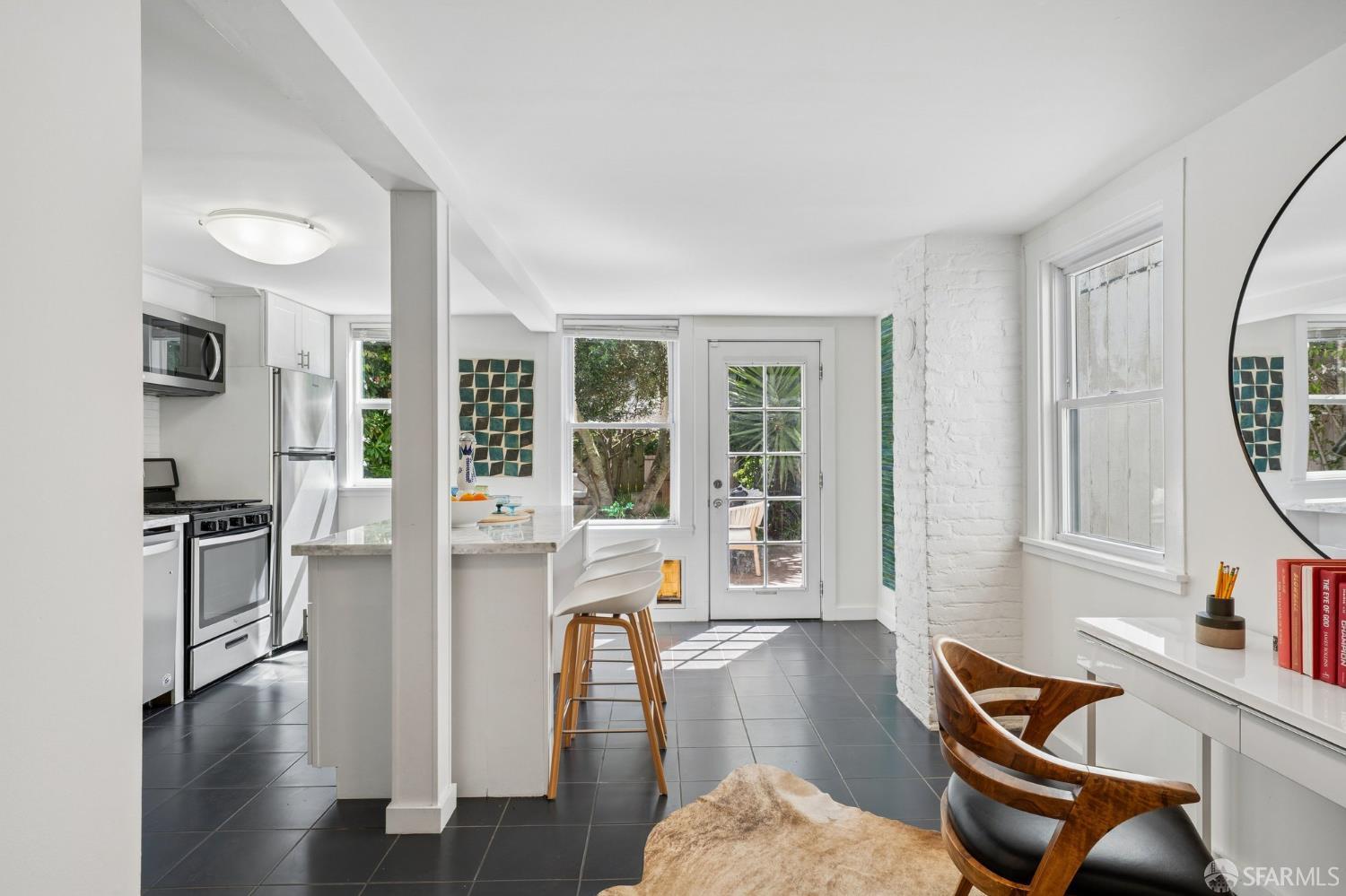 Detail Gallery Image 31 of 90 For 166 Highland Ave, San Francisco,  CA 94110 - 4 Beds | 2 Baths