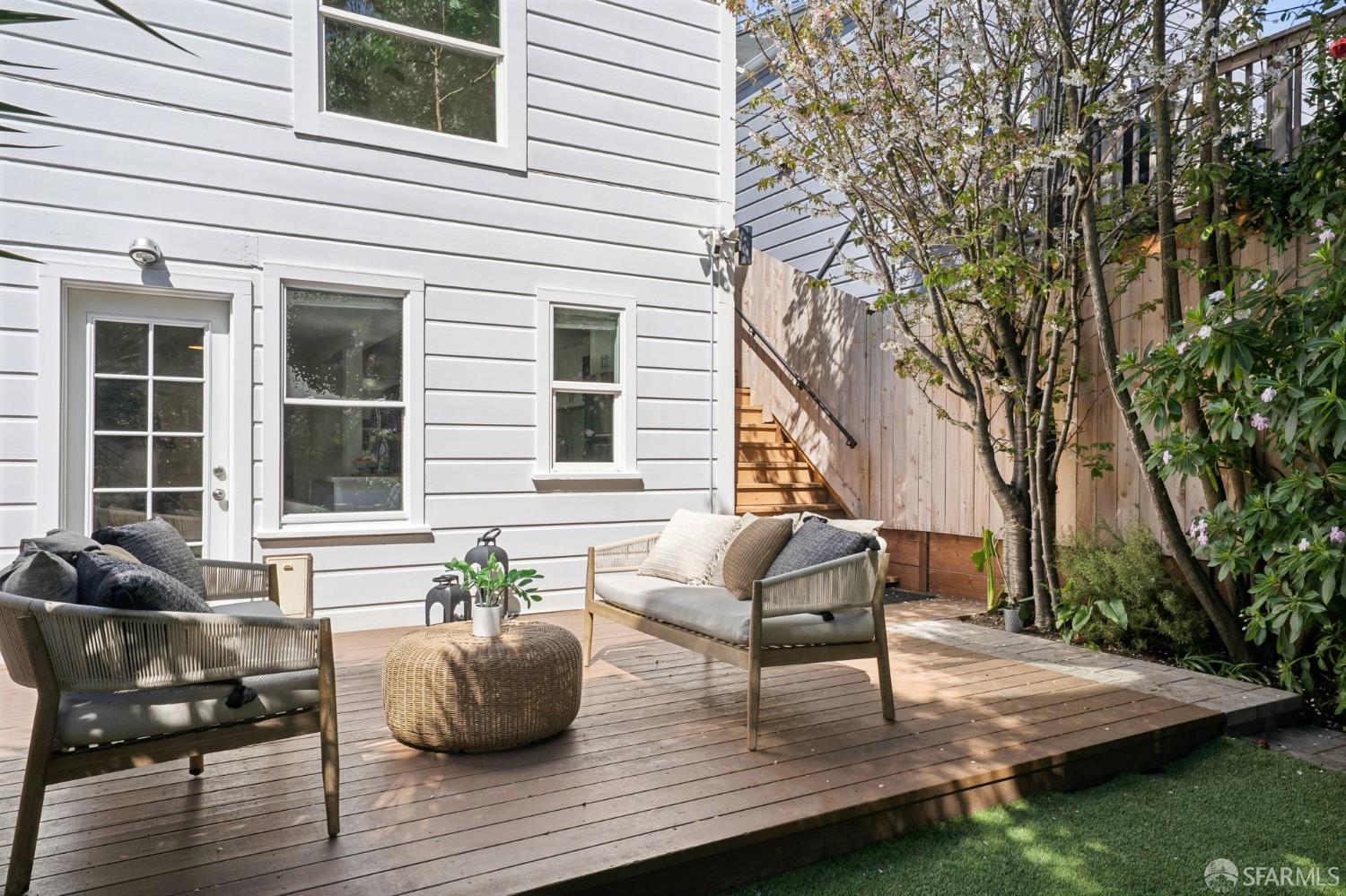 Detail Gallery Image 45 of 90 For 166 Highland Ave, San Francisco,  CA 94110 - 4 Beds | 2 Baths