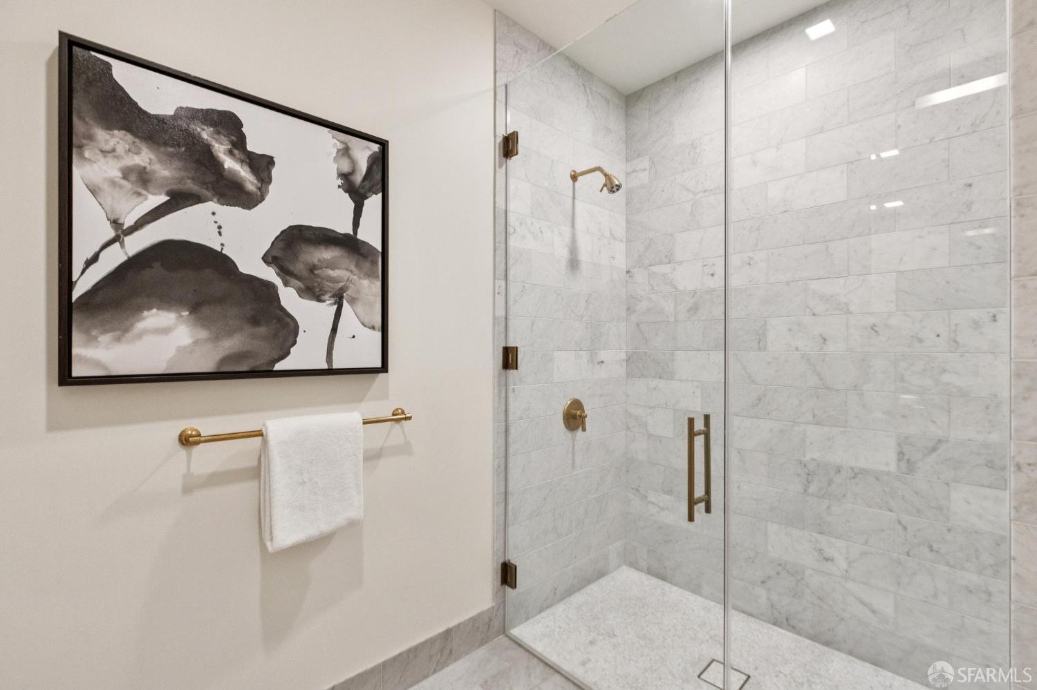 Photo #35: 426104319 Listing: Photo #35