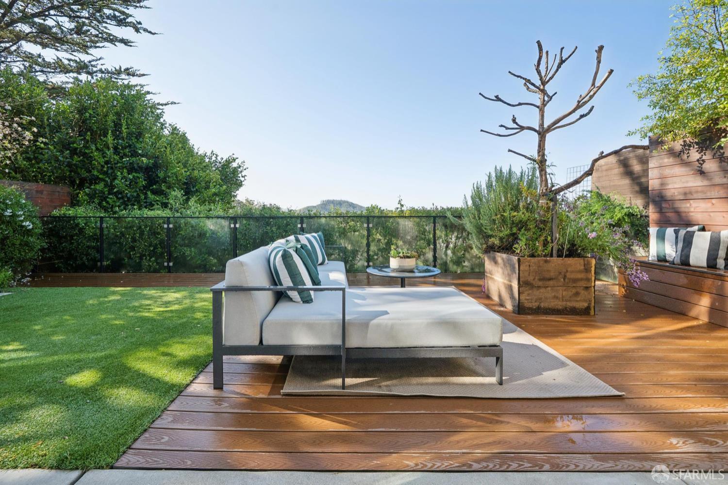 Detail Gallery Image 57 of 88 For 39 Christopher Dr, San Francisco,  CA 94131 - 5 Beds | 4 Baths