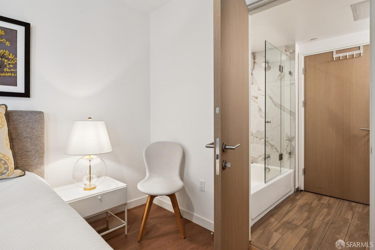 Photo #15: 426116983 Listing: Photo #15