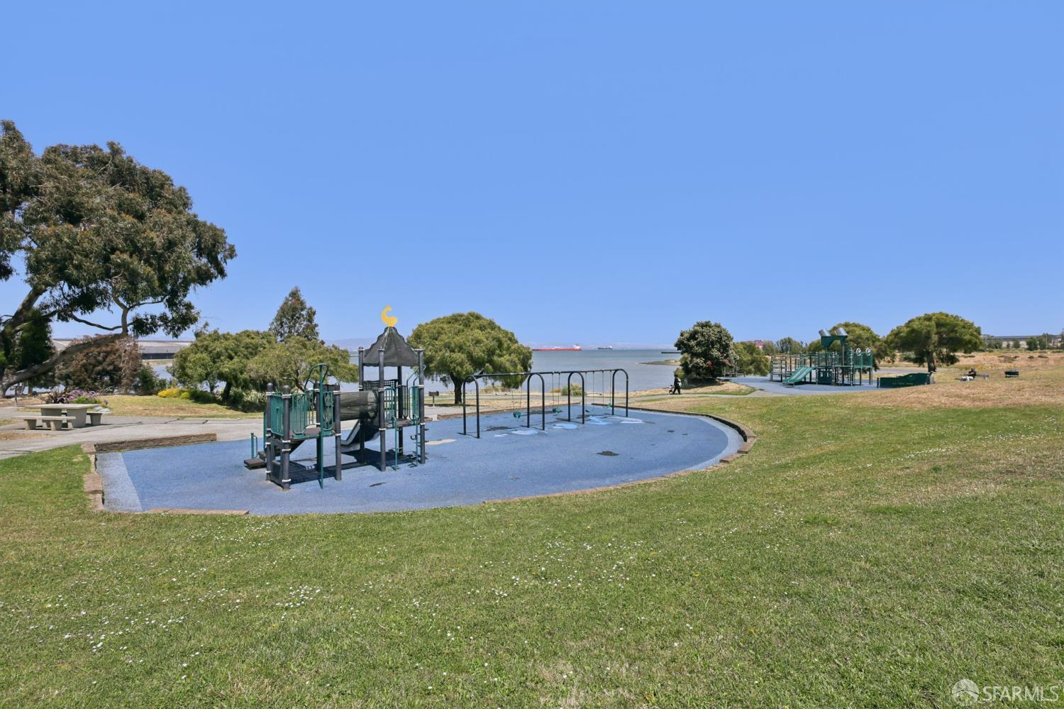 134 Albatross, San Francisco, CA, 94124