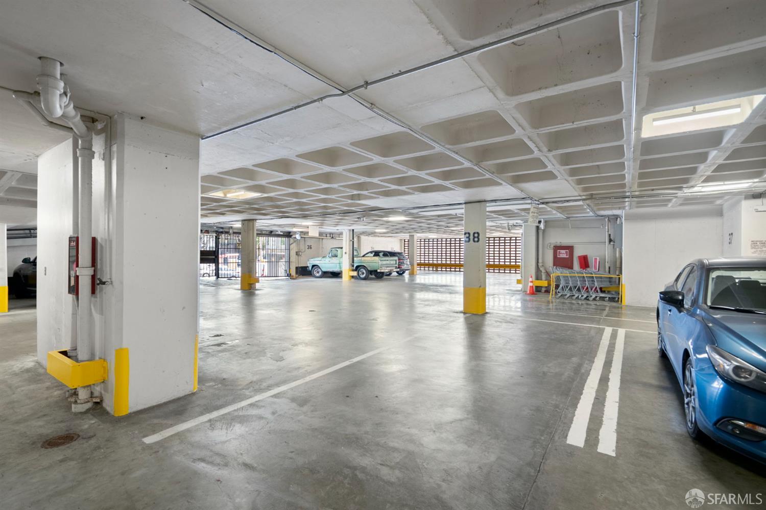 Photo #20: 426117093 Listing: Photo #20