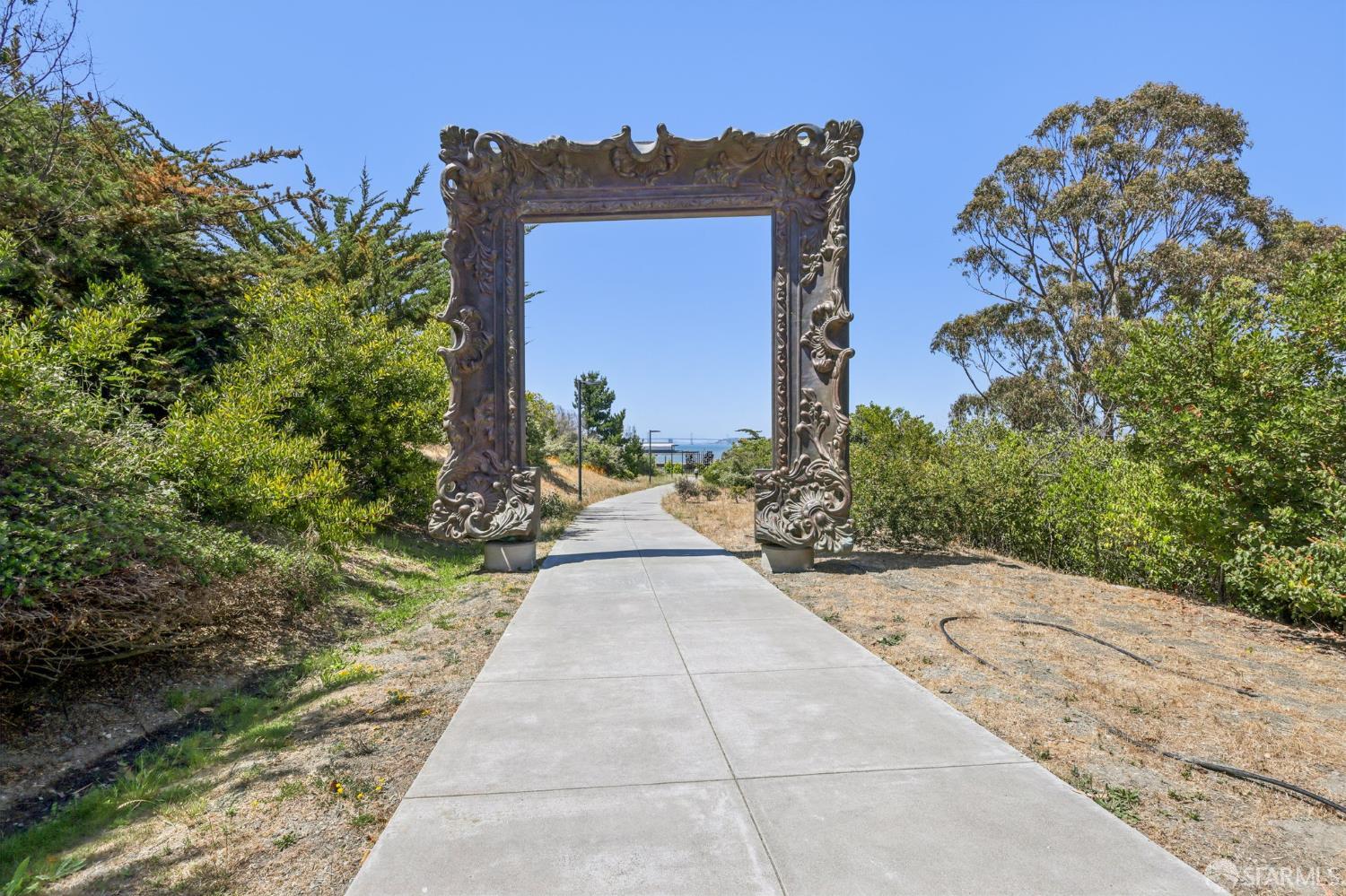 134 Albatross, San Francisco, CA, 94124