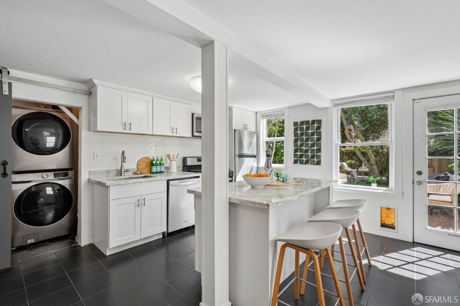 Detail Gallery Image 27 of 90 For 166 Highland Ave, San Francisco,  CA 94110 - 4 Beds | 2 Baths