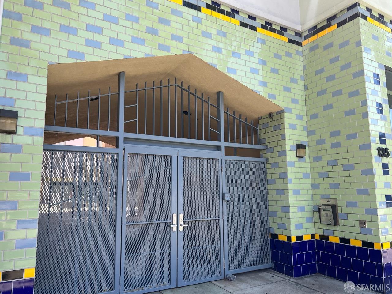 135 Valencia Street # 409A