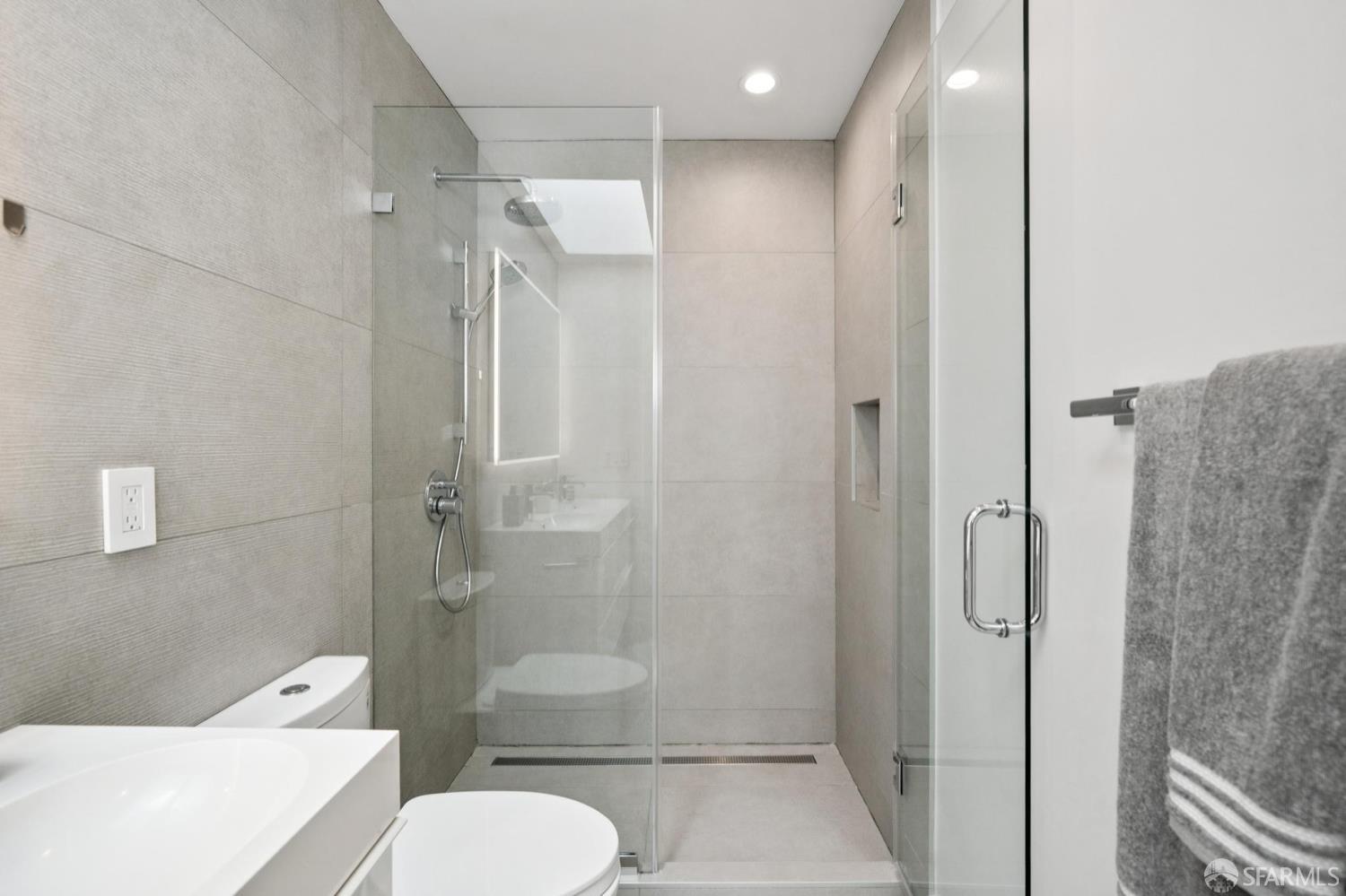 Detail Gallery Image 30 of 88 For 39 Christopher Dr, San Francisco,  CA 94131 - 5 Beds | 4 Baths