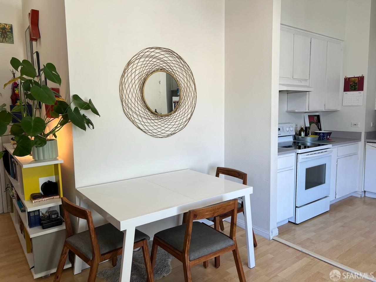 Photo #3: 426118297 Listing: Photo #3