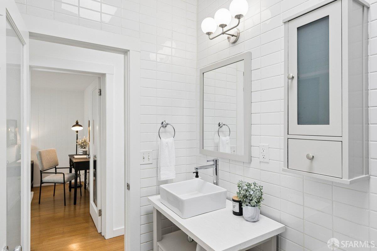 Detail Gallery Image 26 of 52 For 442 Collingwood St a,  San Francisco,  CA 94114 - 2 Beds | 1 Baths