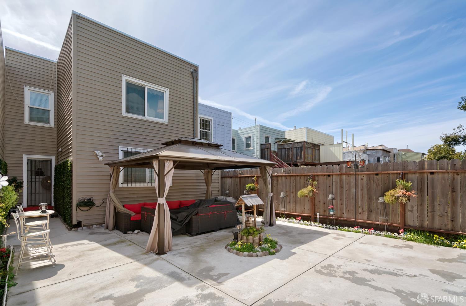 Detail Gallery Image 21 of 28 For 1310 Gilman Ave, San Francisco,  CA 94124 - 4 Beds | 3/1 Baths