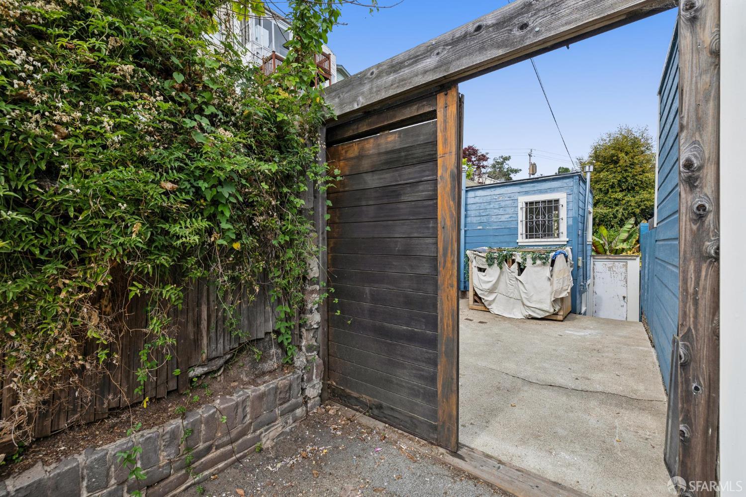 Detail Gallery Image 22 of 32 For 3623 22nd St, San Francisco,  CA 94114 - 2 Beds | 1 Baths