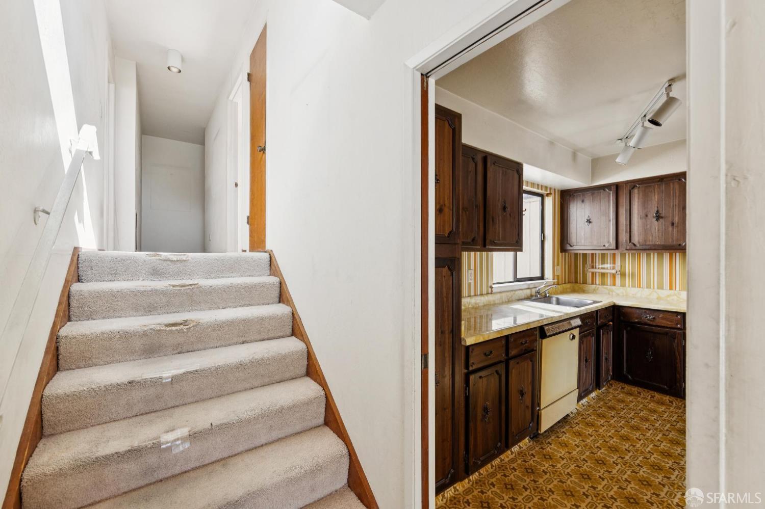 Detail Gallery Image 29 of 41 For 280 Roosevelt Way, San Francisco,  CA 94114 - – Beds | – Baths