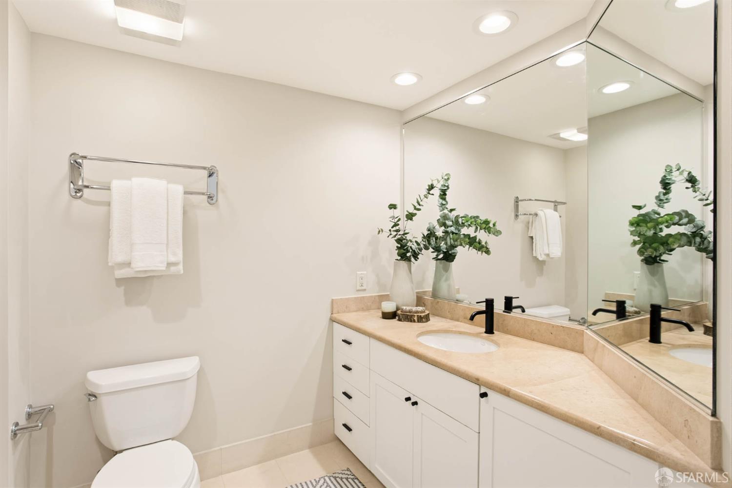 Detail Gallery Image 13 of 21 For 1701 Jackson St #103,  San Francisco,  CA 94109 - 2 Beds | 1 Baths