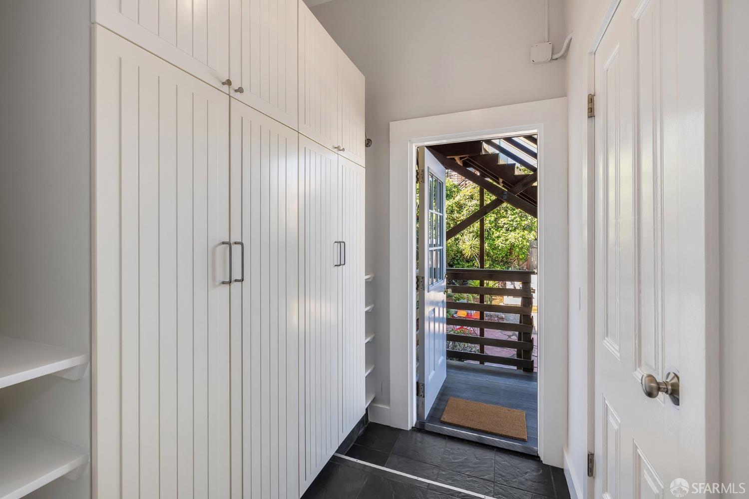 Detail Gallery Image 28 of 42 For 262 Henry St, San Francisco,  CA 94114 - 2 Beds | 1 Baths