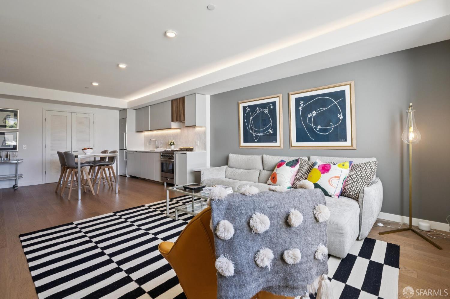 Photo #9: 426116983 Listing: Photo #9