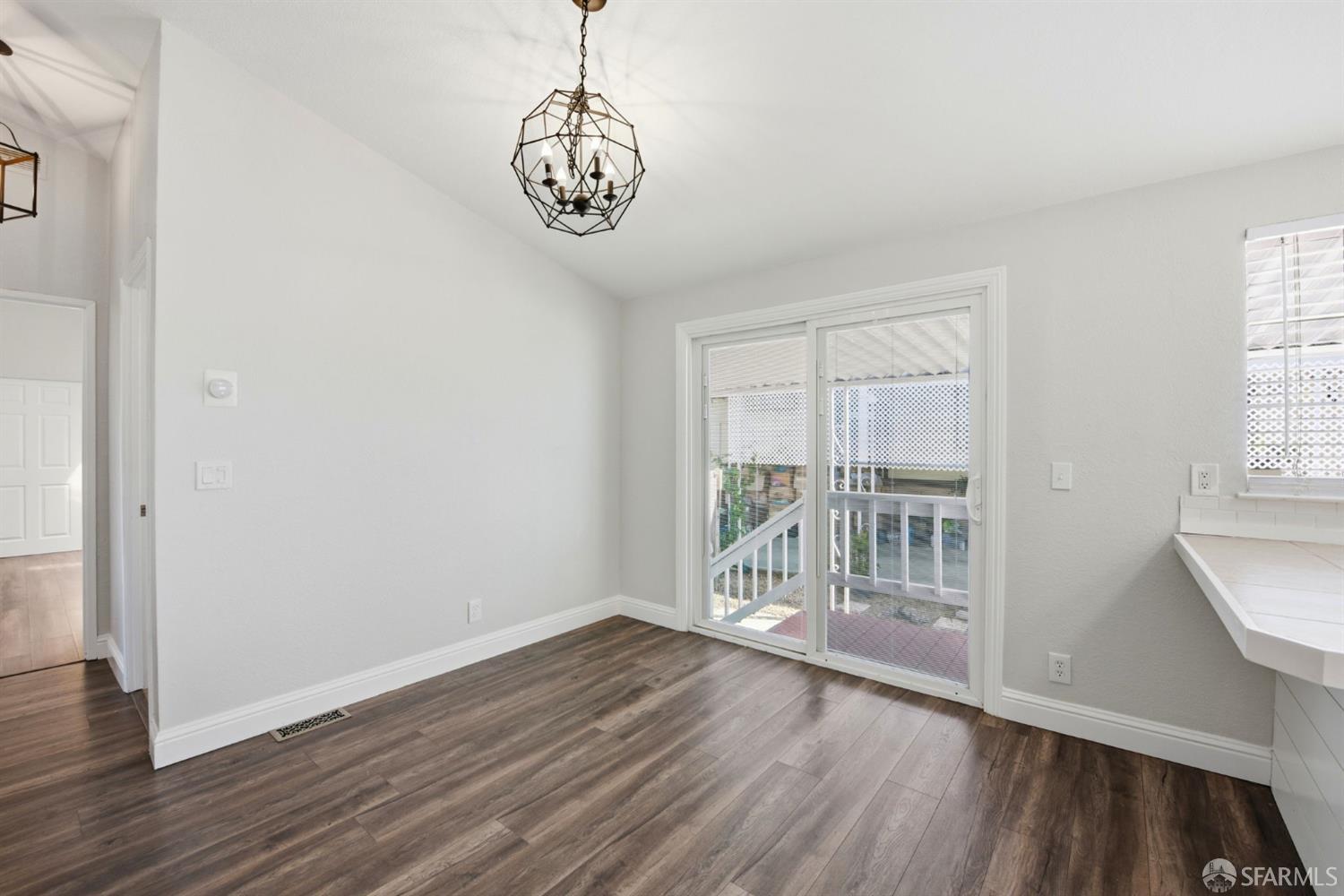 Detail Gallery Image 22 of 42 For 2470 Bourbon Dr, Hayward,  CA 94545 - 3 Beds | 2 Baths