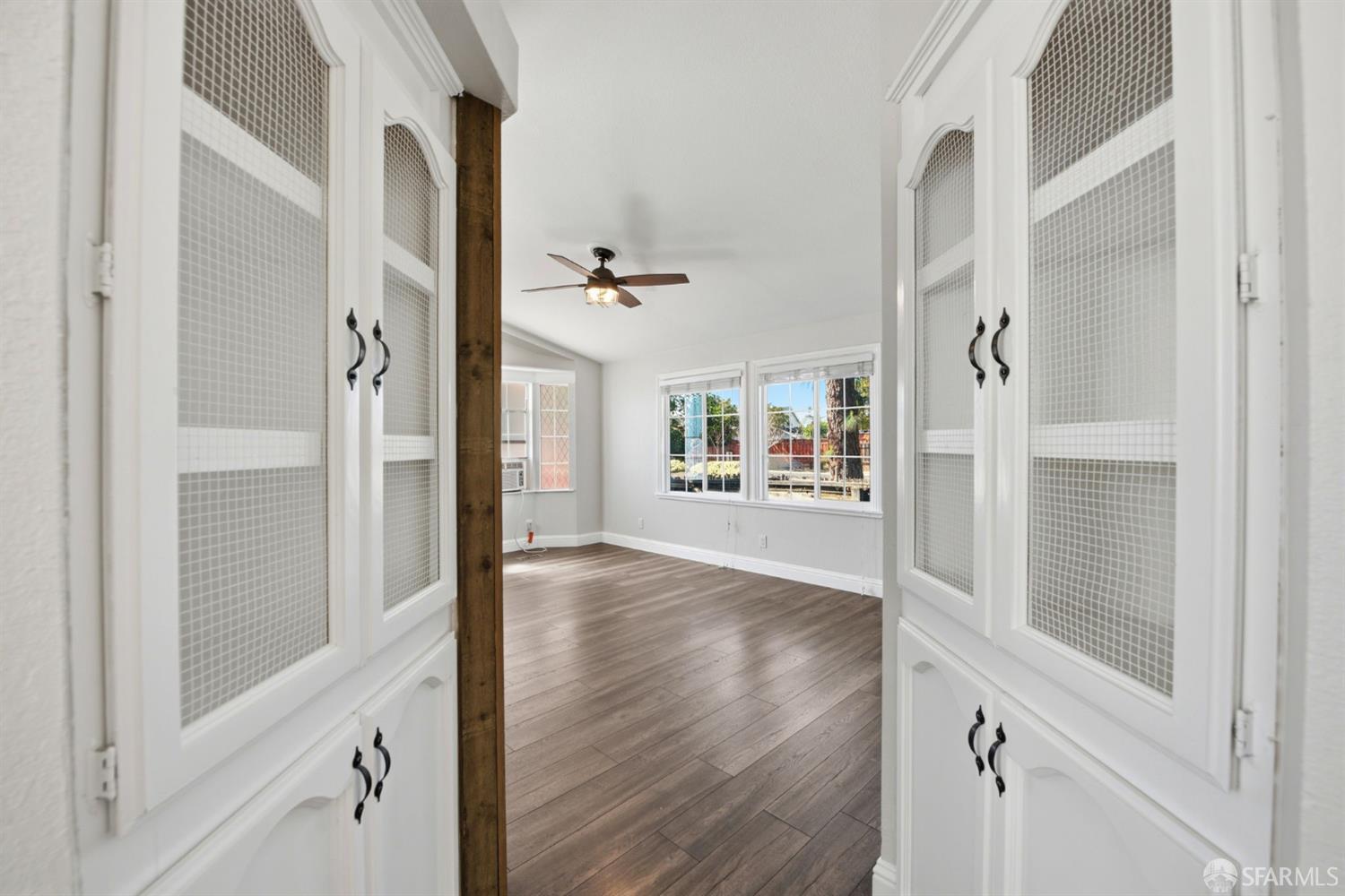 Detail Gallery Image 11 of 42 For 2470 Bourbon Dr, Hayward,  CA 94545 - 3 Beds | 2 Baths